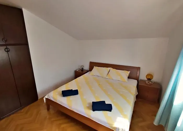 Roscic 公寓 奥米什