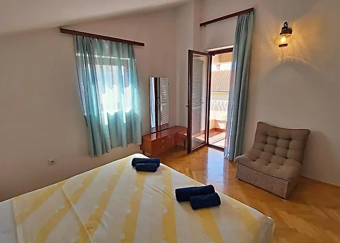 公寓 Roscic 奥米什